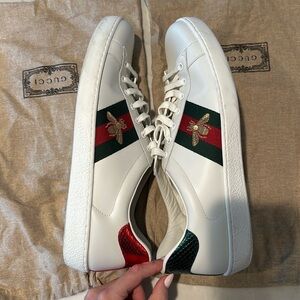Authentic Men’s Gucci Ace Embroidered Bee Sneakers Size 12.5